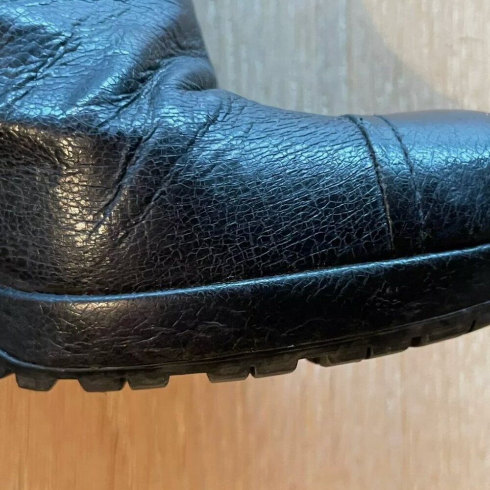 Quirky and cool Prada boots! 35 - Picture 5 of 9